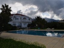 3+2 villa for sale in Kyrenia, Catalkoy