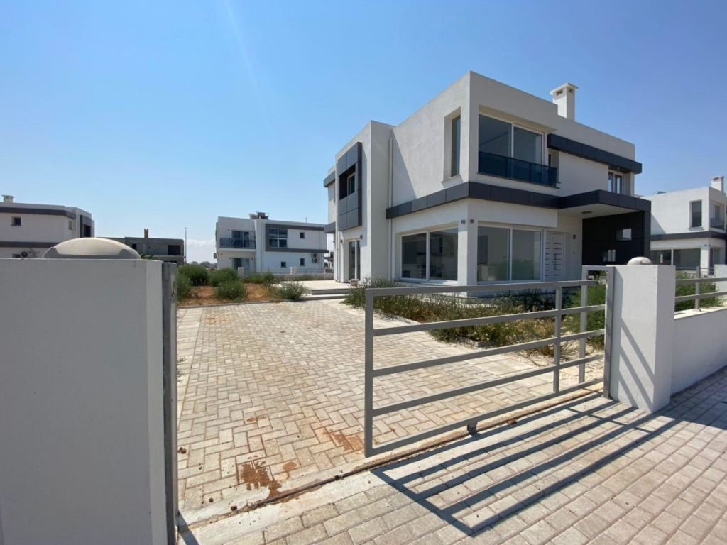 3 Bedroom Villa For Sale In Famagusta, Yeni Bogazici-ac279a2b-ec94-4101-8a3e-9417f8784dbb