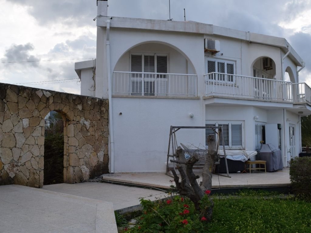 3+2 villa for sale in Kyrenia, Catalkoy-4764ed0d-3bb3-497e-9516-ad4b49f03c17