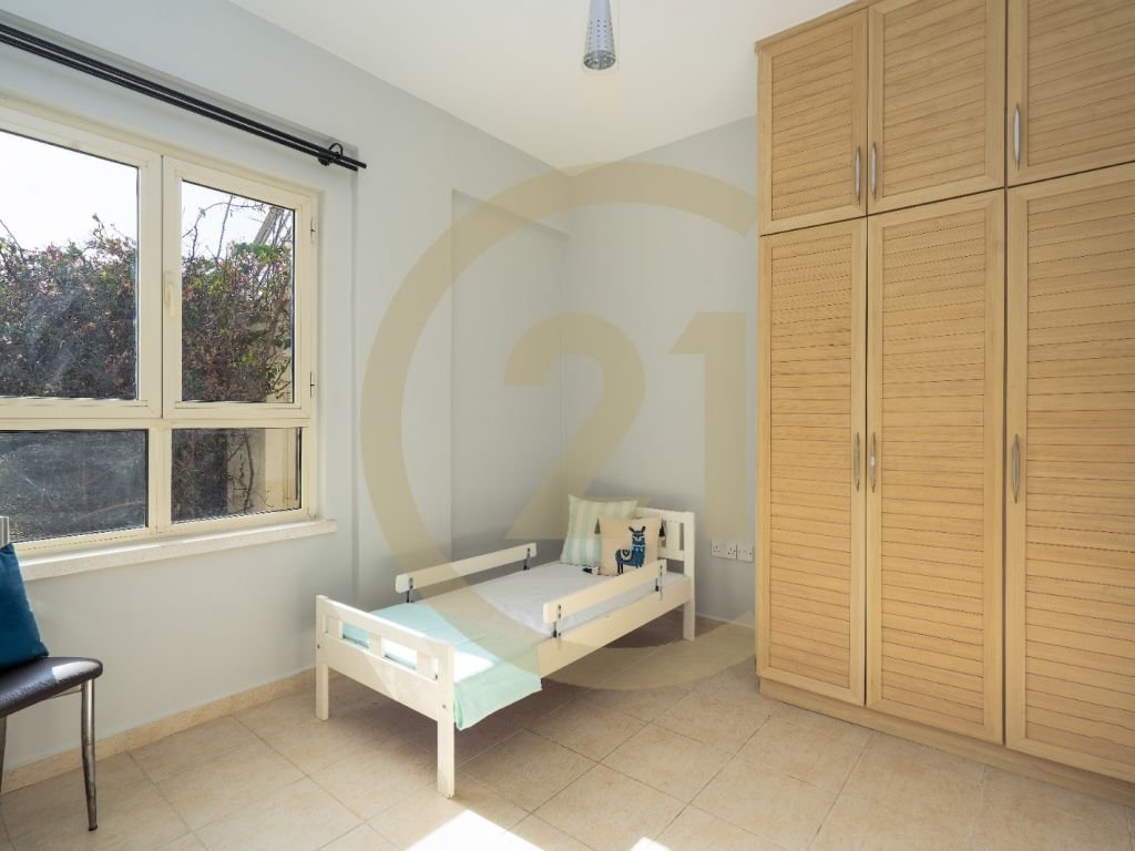 Продается 3-спальная квартира в районе Эсентепе, Кирения -b17dfd52-42c8-4666-b559-ca84d4440f93