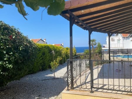 3+1 villa for sale in Kyrenia, Esentepe