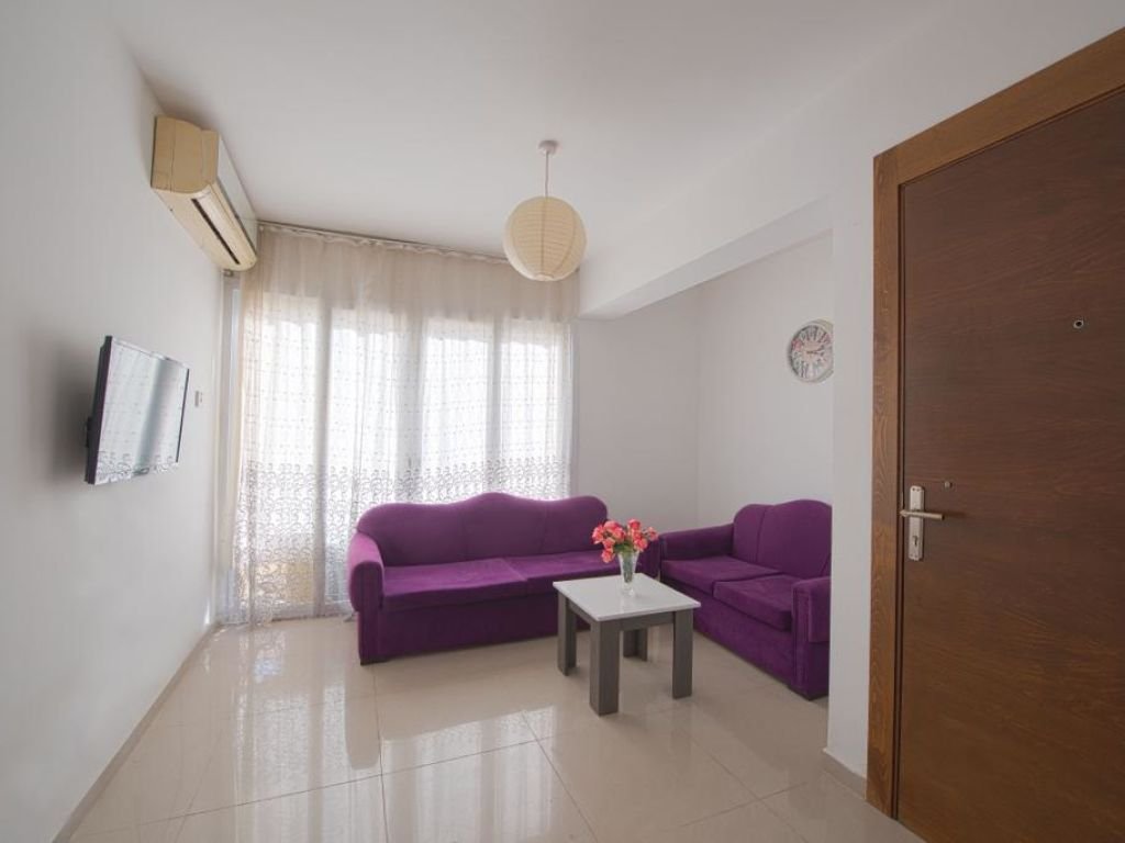 2 bedroom apartment for rent in Kyrenia center -96c81a4d-9f16-4e4d-bec0-35552e4569ed
