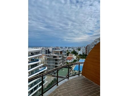 3+1 penthouse apartment for sale in Kyrenia Center
