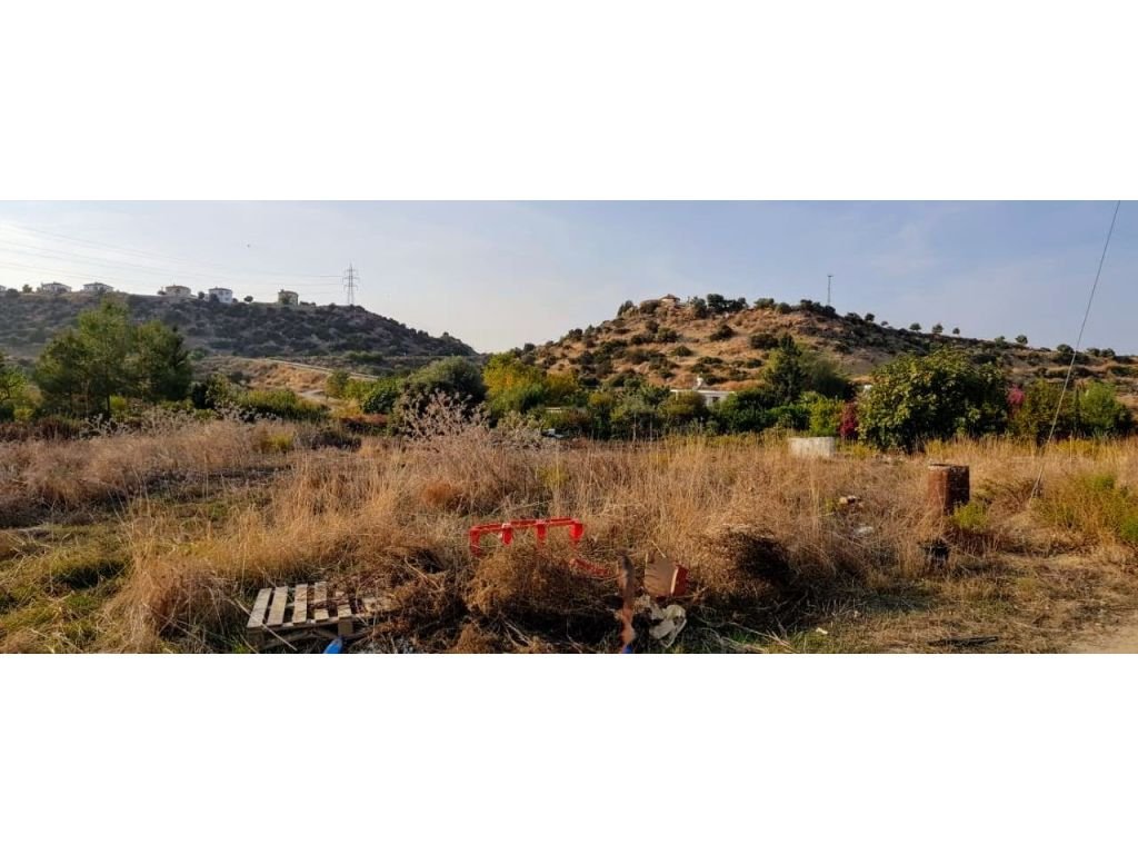Продается земельный участок в районе Эсентепе, Кирения-300fba13-b5f8-46ba-b193-b124a2a8d53b