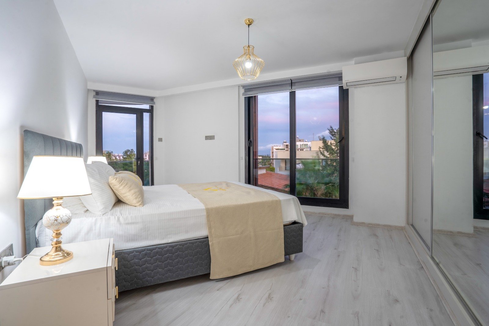 3 Bedroom Apartment For Sale In Kyrenia Center -273a431f-db8a-4533-846f-3c1abd333cb8