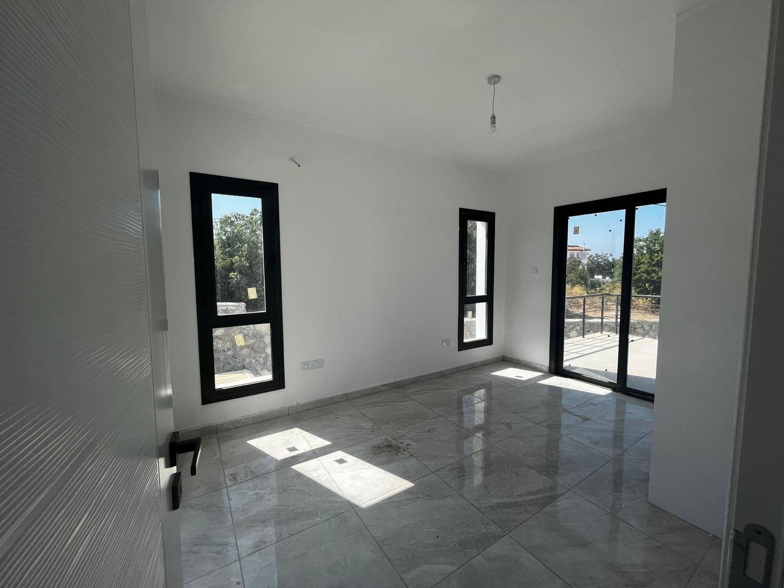Karşıyaka'da Satılık 3+1 Yeni Villa-df876a92-824c-4d16-b49b-5893b6e708a4