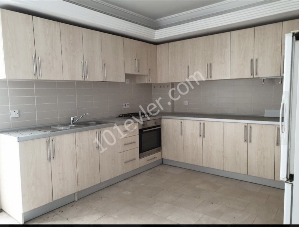 2 Bedroom Apartment in Kyrenia City -e01c561a-c98e-4755-b71d-457f8909cb6f