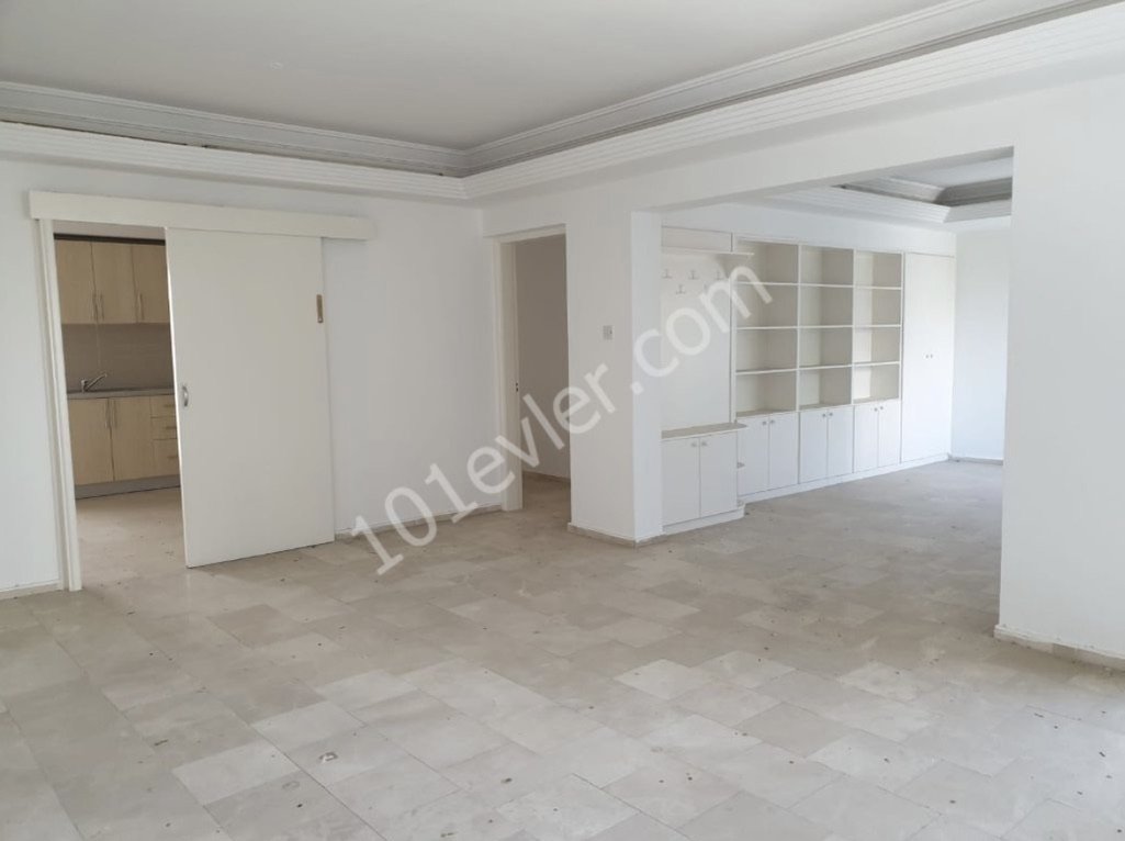 2 Bedroom Apartment in Kyrenia City -4b7bb84d-79f8-4466-882d-bdded210efa0