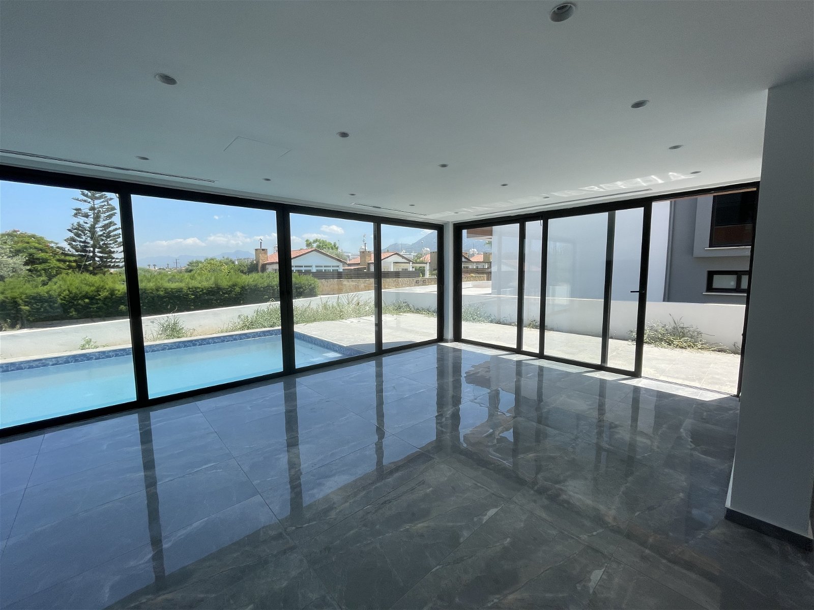 Luxury Villa for Sale in Catalkoy-ae0bbd55-f340-4418-a3c1-d0ecd374bc1d